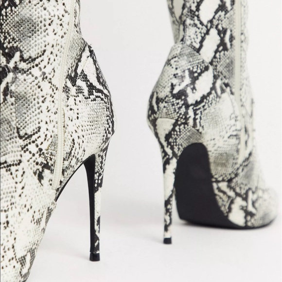 Steve Madden Domain thigh high boots snake print - Picture 5 of 9